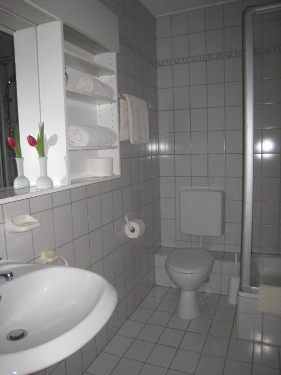 Zum Floesser Neckartenzlingen Номер фото
