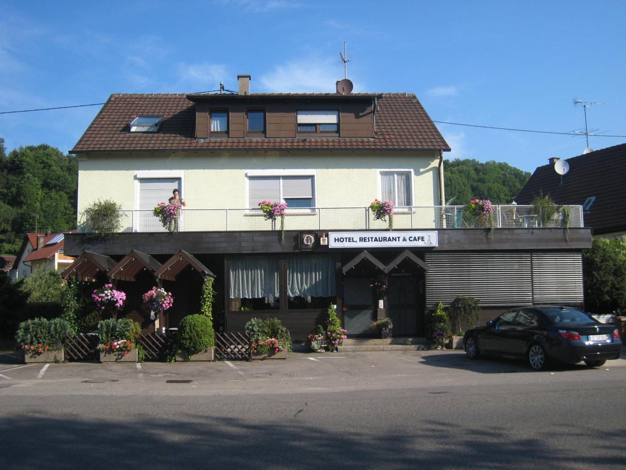 Zum Floesser Neckartenzlingen Екстер'єр фото
